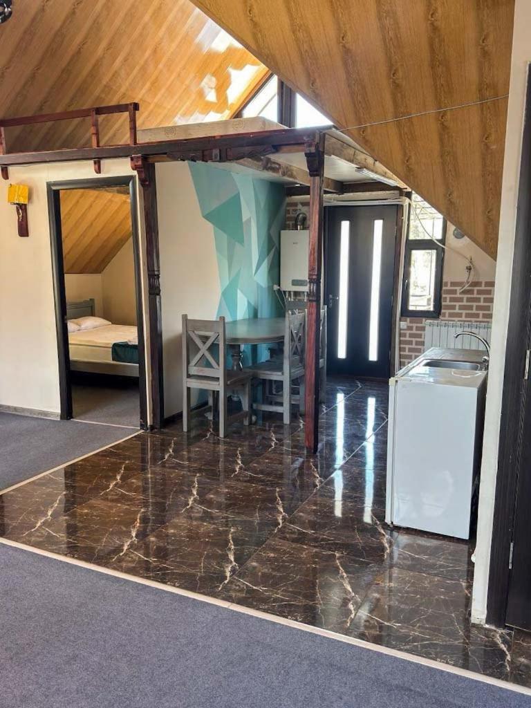 Paxlava Guesthouse & Restaurant Dilijan Eksteriør billede